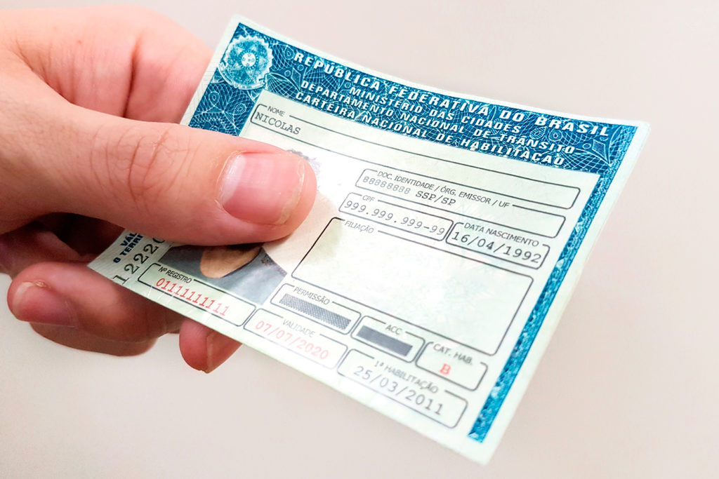 Determinada retenção de CNH de dois