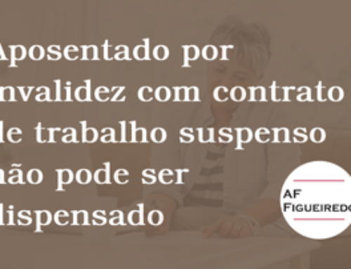 Aposentado por invalidez com contrato de trabalho suspenso não pode ser dispensado